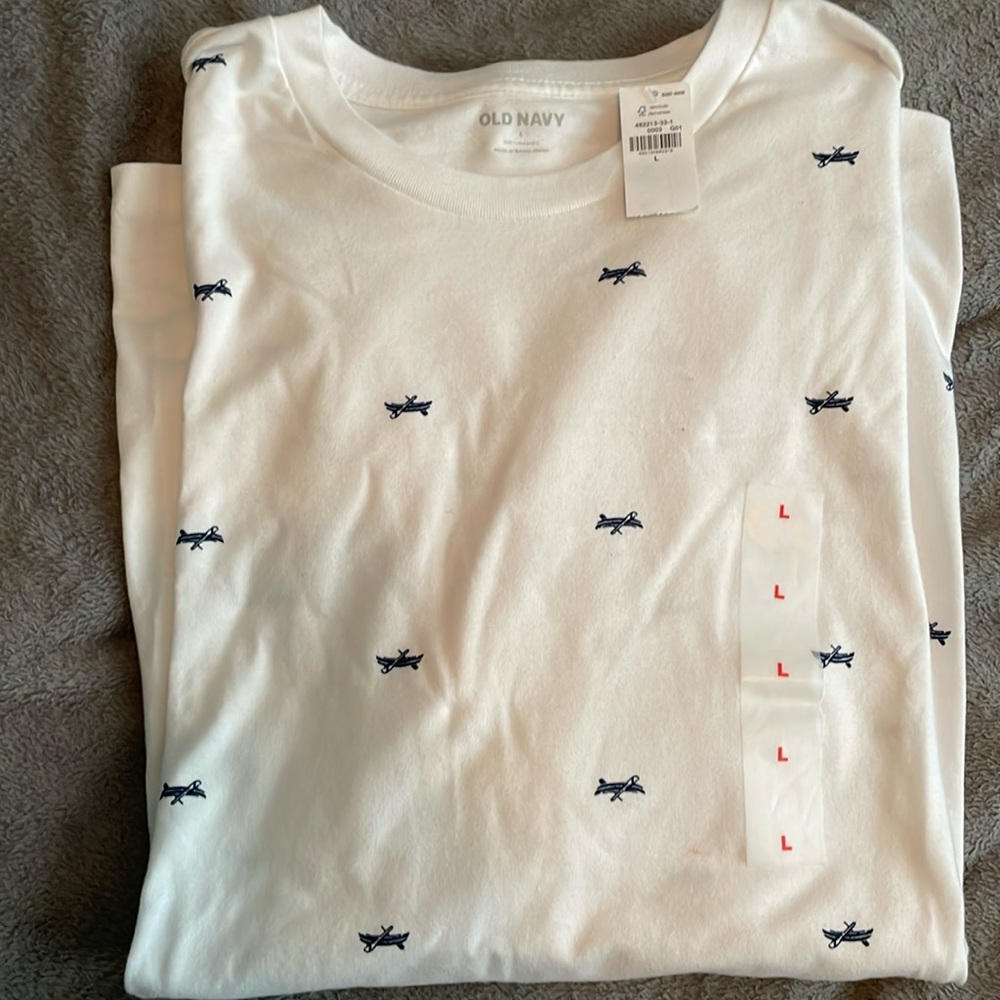 Old navy Men’s T shirt size large